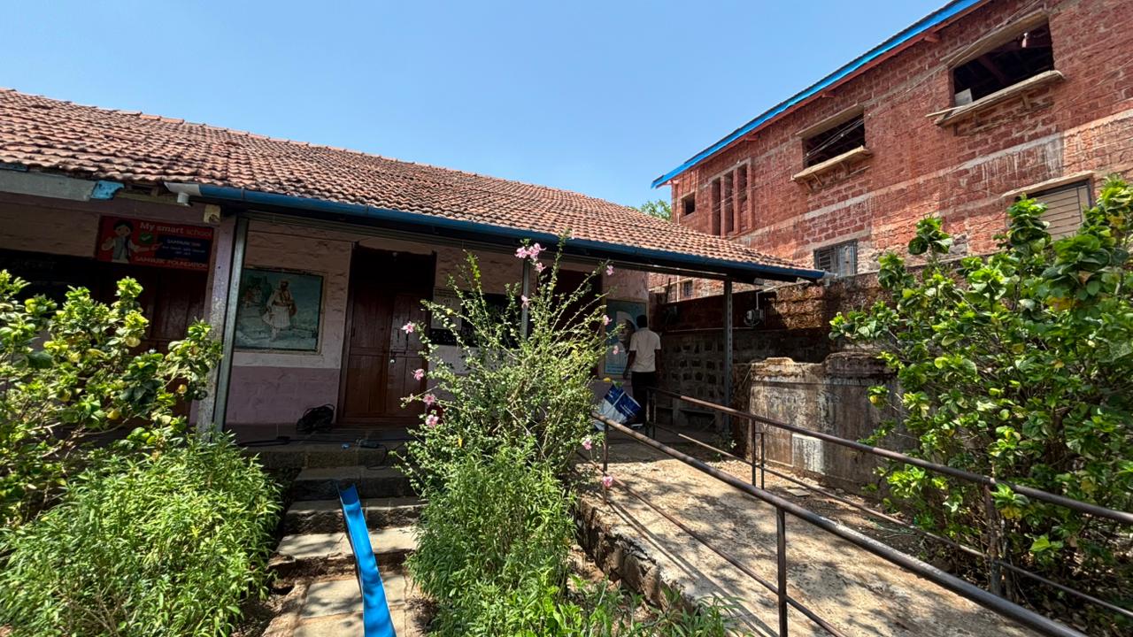 शाळा, अंगणवाडी, आरोग्य केंद्रे